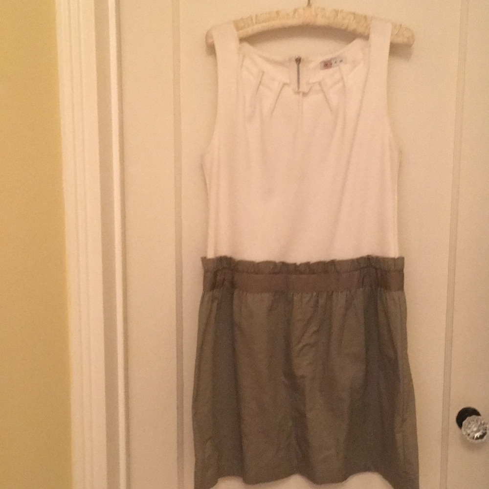 Glam sleeveless dress